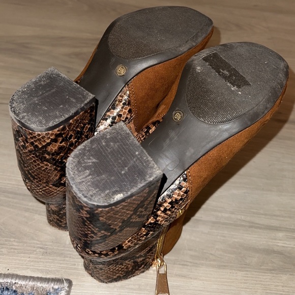 Side Snake and Metal Zipper Tan Booties - Picture 3 of 3